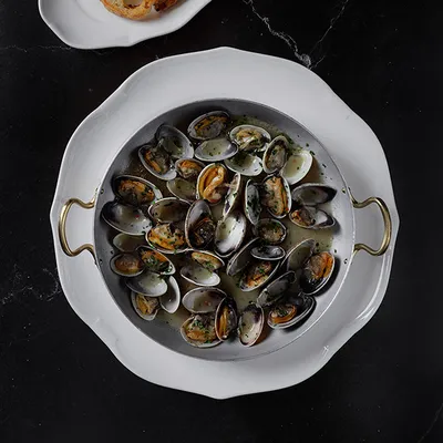 Сковорода для подачи «Арго» с двумя ручками алюмин.,латунь 0,84л D=190,H=35мм серебрист., изображение 5