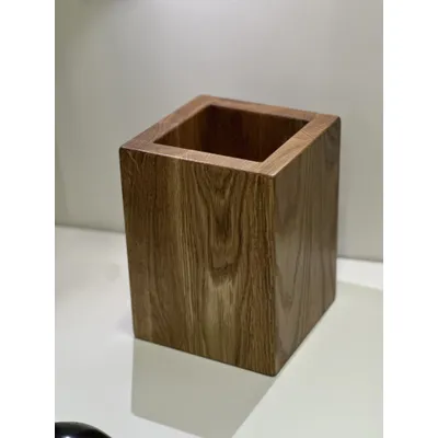 Пдставка "куб", дуб 150*150, h-200мм