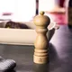 Мельница для перца «Париж Ю Селект» бук,сталь нерж. D=59,H=180мм св. дерево,золотой, Назначение: Перец, Цвет: Светлое дерево, Высота (мм): 180, изображение 2