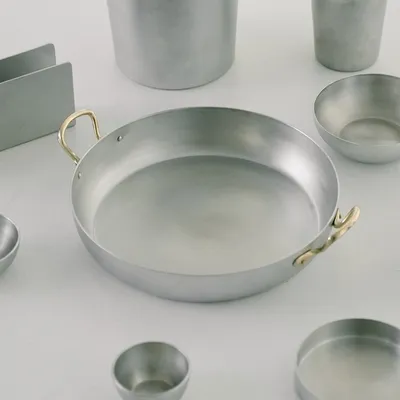 Сковорода для подачи «Арго» с двумя ручками алюмин.,латунь 1,2л D=230,H=45мм серебрист., изображение 3