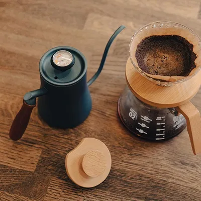 Чайник для приготовления кофе с термометром сталь нерж.,дерево 0,55л, изображение 5