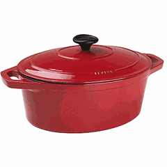 Oval saucepan with lid cast iron red