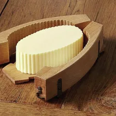 Форма-резак для масла дерево ,H=50,L=158,B=90мм св. дерево, изображение 3