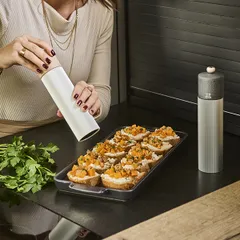 Мельница для соли «Лайн» металлический механизм бук,алюмин. ,H=22см белый,св. дерево, изображение 2