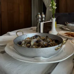 Сковорода для подачи «Арго» с двумя ручками алюмин.,латунь 1,2л D=230,H=45мм серебрист., изображение 4