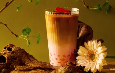 Айс-Латте Клубничный пломбир