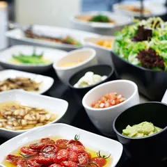 Тарелка глубокая «Клаб» фарфор 0,75л ,H=50,L=204,B=204мм белый, изображение 3