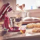 Миксер планет.бытовой 3насадки 4,83л красный, изображение 5