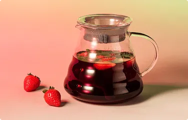 Клубничный чай с базиликом