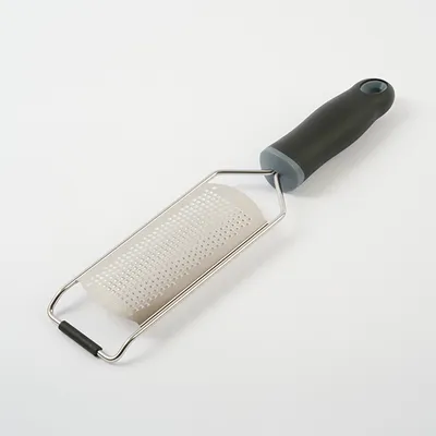 Терка с ручкой сталь нерж.,пластик ,L=315/138,B=65мм металлич.,черный