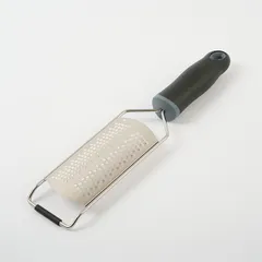 Терка с ручкой сталь нерж.,пластик ,L=315/138,B=65мм металлич.,черный