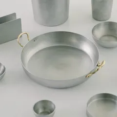 Сковорода для подачи «Арго» с двумя ручками алюмин.,латунь 1,2л D=230,H=45мм серебрист., изображение 3