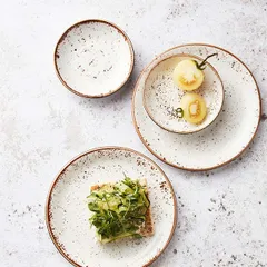 Тарелка «Крафт Вайт» мелкая фарфор D=23,H=2см белый,коричнев., изображение 3