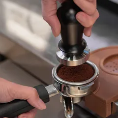 Темпер для кофе динамометрический сталь нерж.,бук D=58,H=95мм стальной,черный, изображение 3