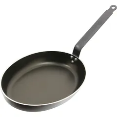 Oval frying pan. for fish  aluminum, teflon , H=8, L=36, B=26 cm  black, silver.