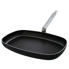 The frying pan is rectangular. with anti-stick pok. “Class Chef+” aluminum, teflon ,H=5,L=39/50,B=27cm blue,black