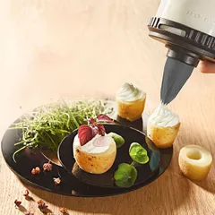 Шприц конд. пластик 0,75л ,L=38,4см, изображение 3